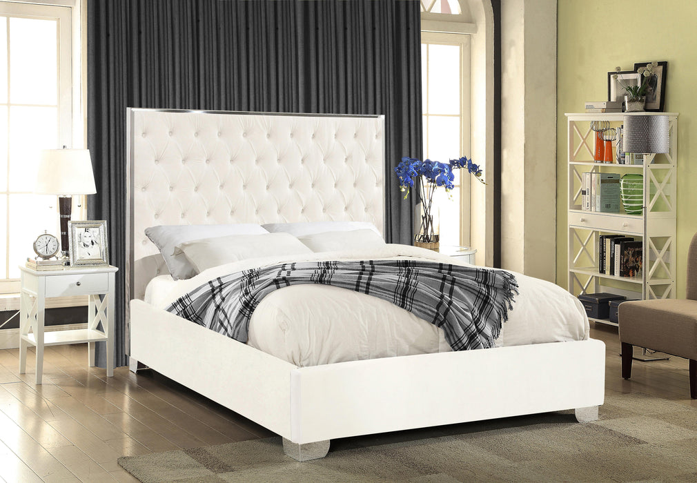 Lexi White Velvet Full Bed
