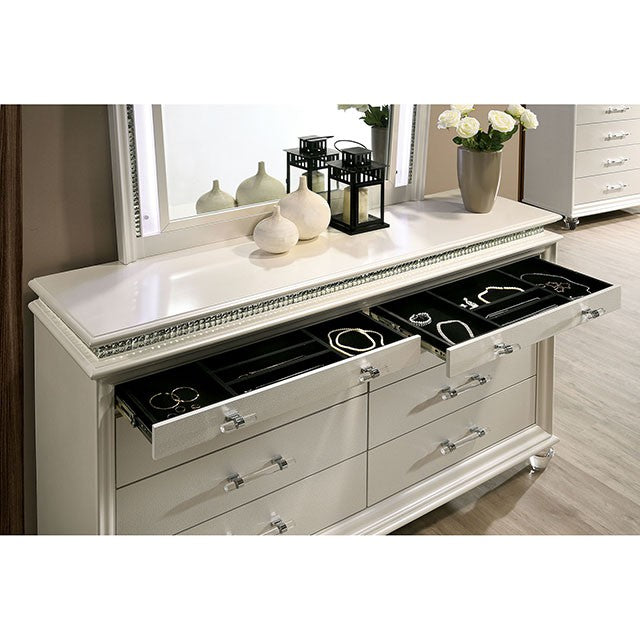 Maddie Queen Bedroom Set - James Furniture (NY)