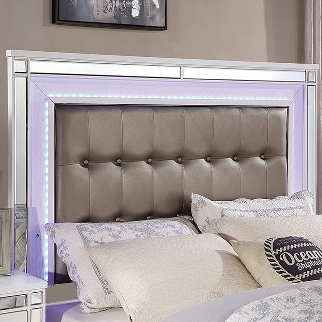 Brachium Queen Bedroom Set Silver - James Furniture (NY)